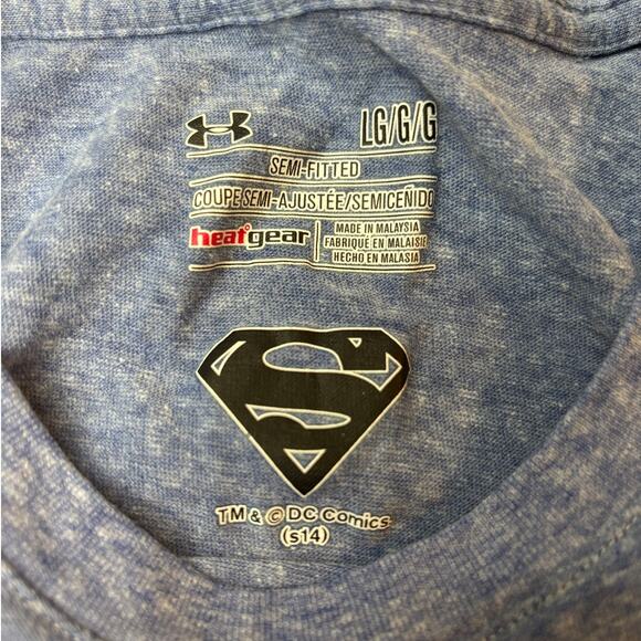 Under Armour Size Lg DC Comics Superman Semi Fitted Women T-Shirt - Picture 3 of 6